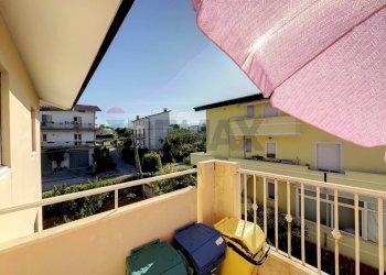 Balcone - Apartment Via Teofilo Patini
 
50, Castel Frentano - photo 33