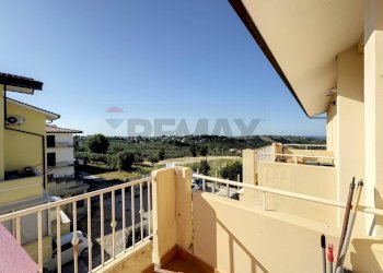 Balcone - Apartment Via Teofilo Patini
 
50, Castel Frentano - photo 36