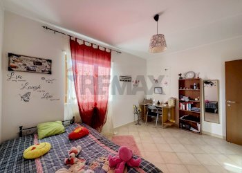 Camera / camera da letto - Apartment Via Teofilo Patini
 
50, Castel Frentano - photo 44