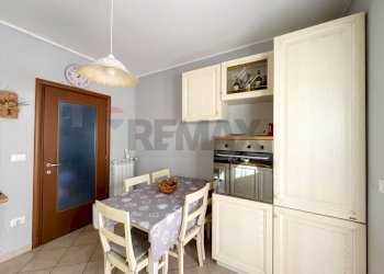 Sala da pranzo - Apartment Via Teofilo Patini
 
50, Castel Frentano - photo 69