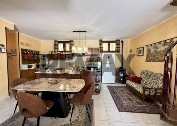 Sala da pranzo - Villa a Schiera Contrada Passo Tucci
26, San Vito Chietino - foto 6