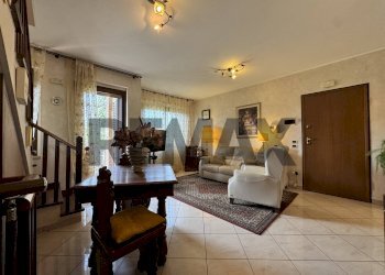 Sala da pranzo - Villa a Schiera Contrada Passo Tucci
26, San Vito Chietino - foto 18