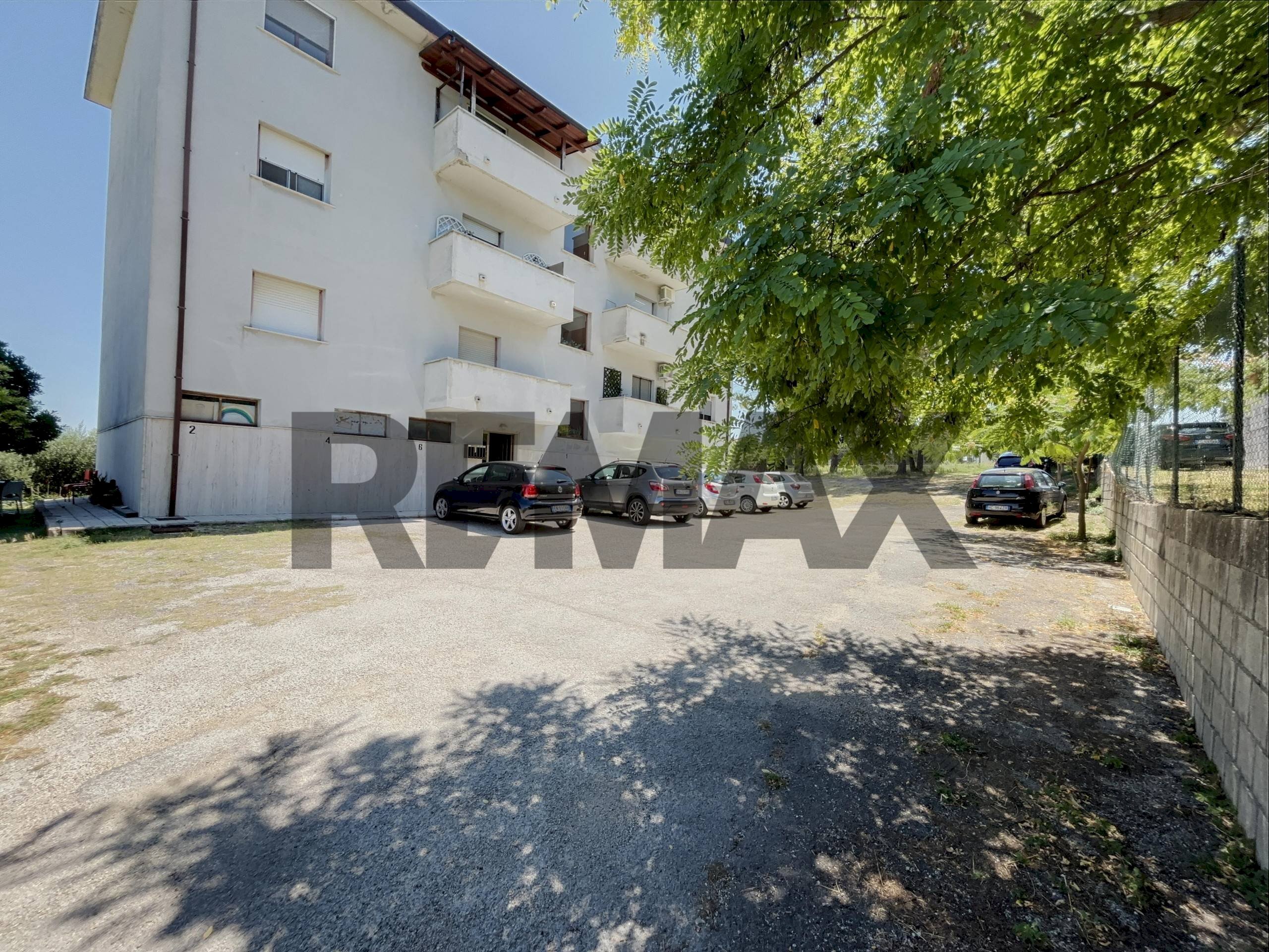 Edificio all\'aperto - Apartment Via Ruella
3, Ari - photo 2