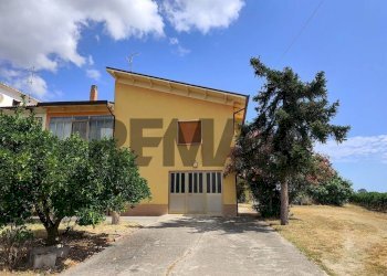 Casa all\'aperto - Semi-detached house C.da Piano Croce
 
32, Pollutri - photo 2