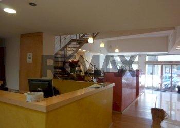 Ricezione / Lobby - Locale Commerciale Viale Monastir
44, Cagliari - foto 10