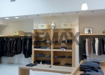 Cabina armadio - Locale Commerciale Viale Monastir
44, Cagliari - foto 20
