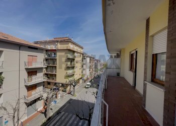 Balcone - Quadrilocale Via Adamo Giangiulio
 
4, Lanciano - foto 12