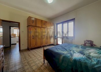 Camera / camera da letto - Quadrilocale Via Adamo Giangiulio
 
4, Lanciano - foto 24