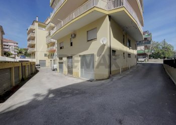 Edificio all\'aperto - Quadrilocale Via Adamo Giangiulio
 
4, Lanciano - foto 38
