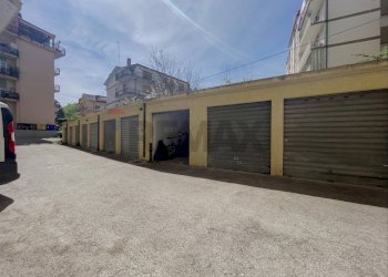 Edificio all\'aperto - Quadrilocale Via Adamo Giangiulio
 
4, Lanciano - foto 39