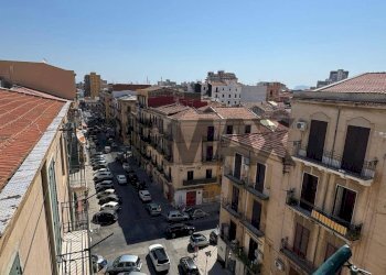 Edificio all\'aperto - Appartamento Via Mendola
75, Palermo - foto 9