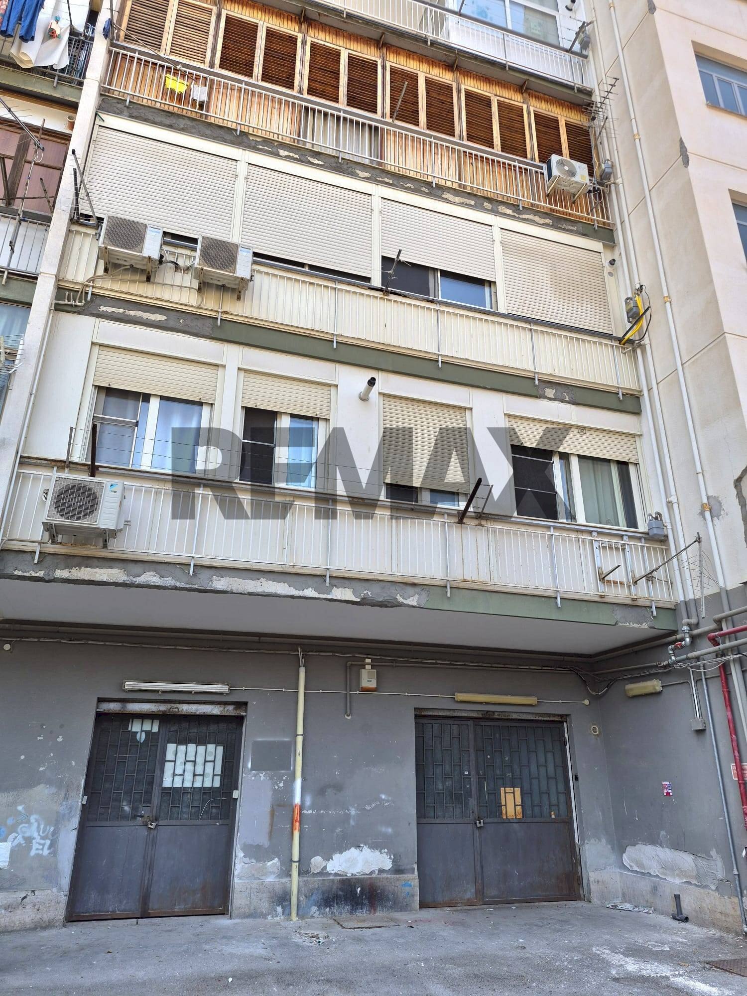 Edificio all\'aperto - Magazzino Filippo Di Giovanni
 
93, Palermo - planimetria 1