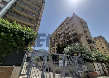 Edificio all\'aperto - Magazzino Filippo Di Giovanni
 
93, Palermo - foto 1
