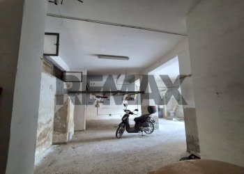 Parcheggio - Magazzino Filippo Di Giovanni
 
93, Palermo - foto 6