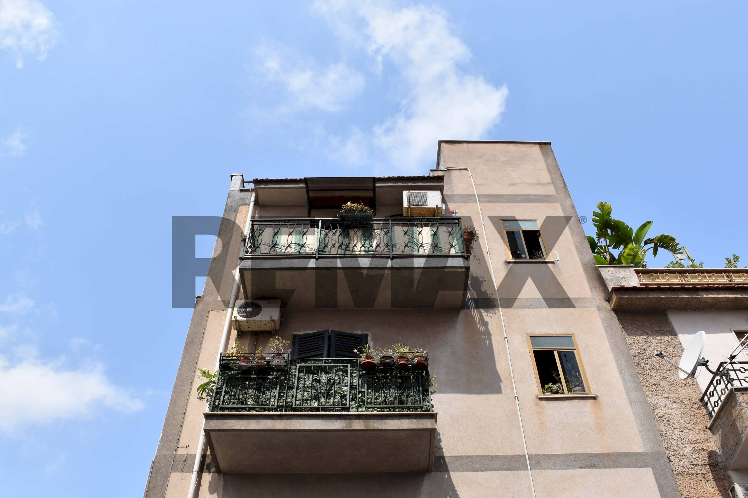 Edificio all\'aperto - Four-room apartment Via Casalini
 
218, Palermo - photo 1