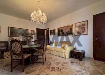 Sala da pranzo - Quadrilocale Via Casalini
218, Palermo - foto 8