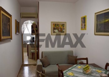 Sala da pranzo - Quadrilocale Via Casalini
218, Palermo - foto 27
