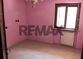 Stanza vuota - Quadrilocale Via Santa Maria Ai Monti
 
108, Napoli - foto 32