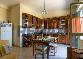Cucina - Villa Via Rosario Pitrelli
 
48, Caltagirone - foto 7