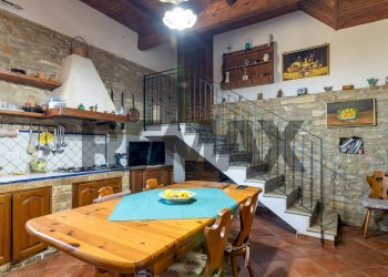 Sala da pranzo - Villa Via Rosario Pitrelli
 
48, Caltagirone - foto 14