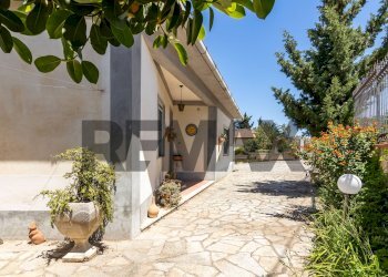 Casa all\'aperto - Villa Via Rosario Pitrelli
 
48, Caltagirone - foto 32