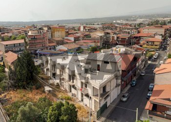 Edificio all\'aperto - Hotel Via Mongibello
6, Belpasso - foto 1