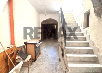Scale - Independent house Via Mongibello
 
2, Biancavilla - photo 23