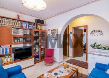 Soggiorno - Four-room apartment Via Giovanni Grasso
 
2, Aci Castello - photo 4