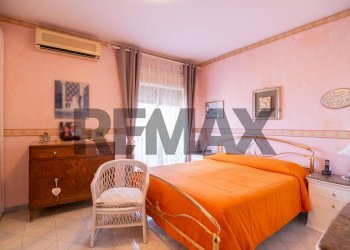 Camera / camera da letto - Four-room apartment Via Giovanni Grasso
 
2, Aci Castello - photo 6