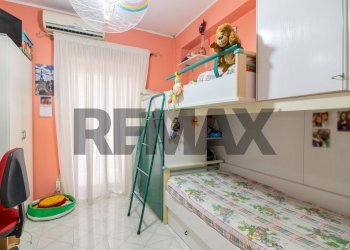 Camera / camera da letto - Four-room apartment Via Giovanni Grasso
 
2, Aci Castello - photo 8