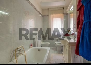 Bagno - Four-room apartment Via Giovanni Grasso
 
2, Aci Castello - photo 11