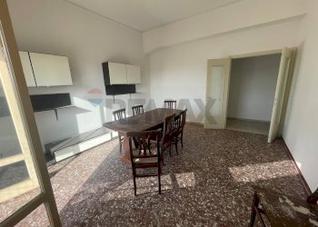 Sala da pranzo - Apartment Viale Principe Umberto
161, Caltagirone - photo 10
