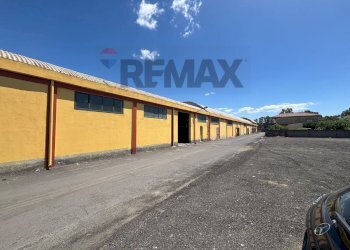 Edificio all\'aperto - Capannone Via Mongibello
96, Belpasso - foto 11