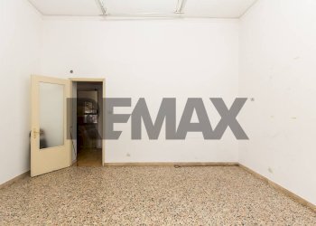 Stanza vuota - Negozio Viale Guglielmo Marconi
53, Gravina di Catania - foto 18