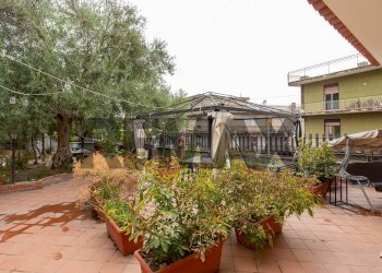 Terrazza - Villa Via San Marco
 
69, Paterno - foto 18