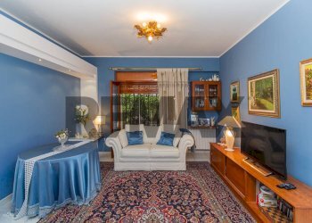 Soggiorno - Villa Via San Marco
 
69, Paterno - foto 23