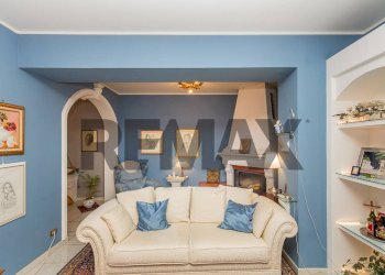 Soggiorno - Villa Via San Marco
 
69, Paterno - foto 24