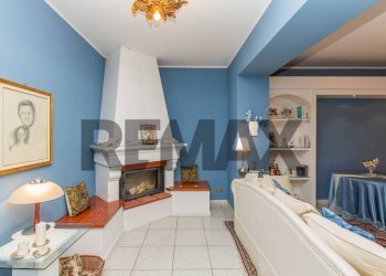 Soggiorno - Villa Via San Marco
 
69, Paterno - foto 29