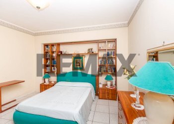 Camera / camera da letto - Villa Via San Marco
 
69, Paterno - foto 38