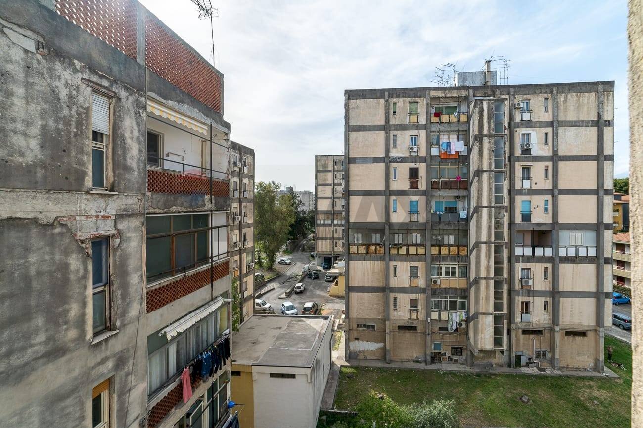 Edificio all\'aperto - Trilocale Via Sardegna
16, Catania - foto 3