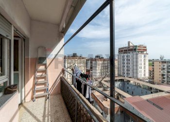 Balcone - Trilocale Via Sardegna
 
16, Catania - foto 10