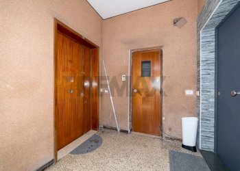 Hall / corridoio - Trilocale Via Sardegna
 
16, Catania - foto 20