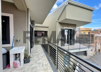 Balcone - Casa indipendente Vico Cavaliere
 
1, Tremestieri Etneo - foto 4