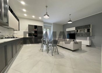 Sala da pranzo - Casa indipendente Vico Cavaliere
 
1, Tremestieri Etneo - foto 15