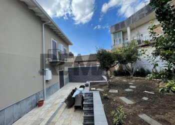 Terrazza - Casa indipendente Vico Cavaliere
 
1, Tremestieri Etneo - foto 21