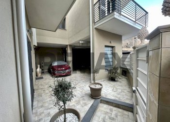Terrazza - Casa indipendente Vico Cavaliere
 
1, Tremestieri Etneo - foto 51