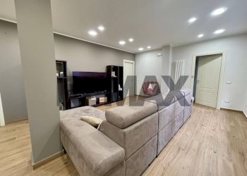 Soggiorno - Casa indipendente Vico Cavaliere
 
1, Tremestieri Etneo - foto 58