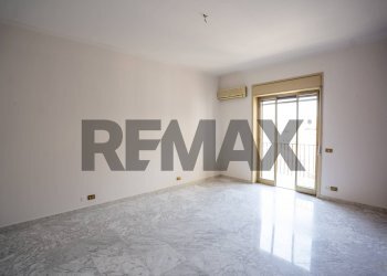 Stanza vuota - Three-room apartment Via Antonio Locatelli
 
13, Catania - photo 1