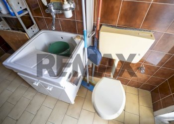Bagno - Three-room apartment Via Antonio Locatelli
 
13, Catania - photo 18