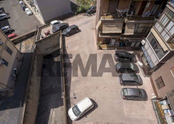 Edificio all\'aperto - Three-room apartment Via Antonio Locatelli
 
13, Catania - photo 24